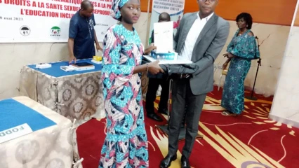 2E ÉDITION DU CONCOURS DES MEILLEURES PRODUCTIONS MÉDIAS SUR LES DROITS DES ENFANTS Le quotidien Daabaaru remporte le 3ème prix