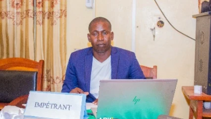 Faculté des sciences économiques et de gestion de l'université de Parakou: Sidic Ibrahim Yarou obtient son master avec la mention Très Bien