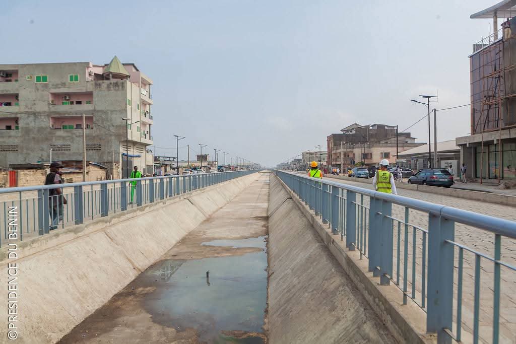 Gestion d'eaux pluviales: cotonou dotée de 1.430m linéaires 