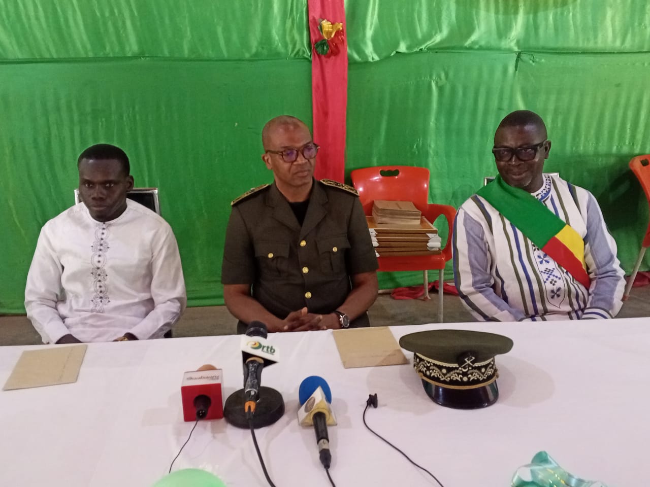 Nikki: élus communaux et locaux distingués par Djibril Mama Cissé