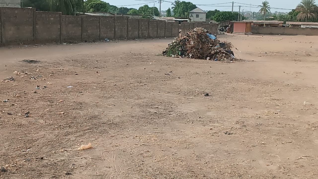Epp zongo 2: un dépotoir sauvage d'ordures défie autorités