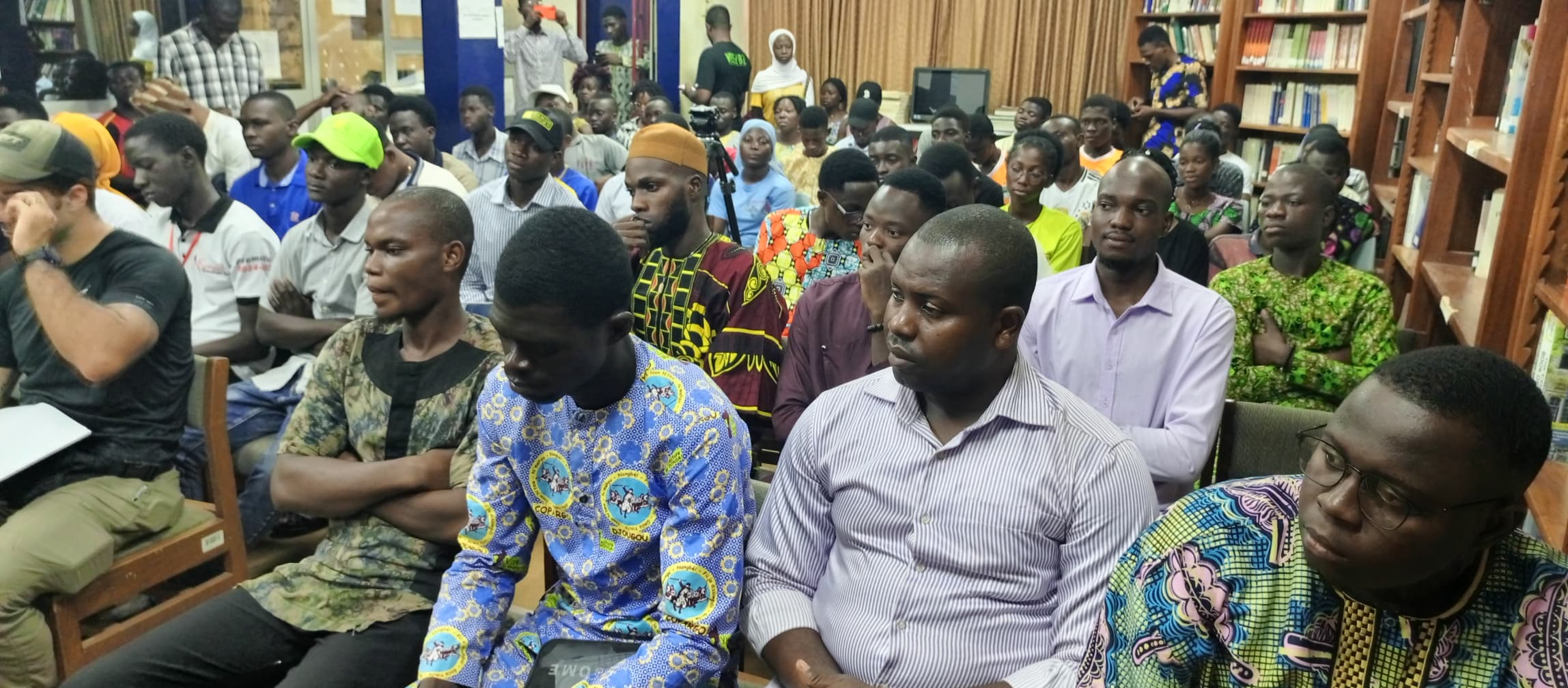 Talk show: Yannick Otchoumaré préoccupé par l'entrepreneuriat