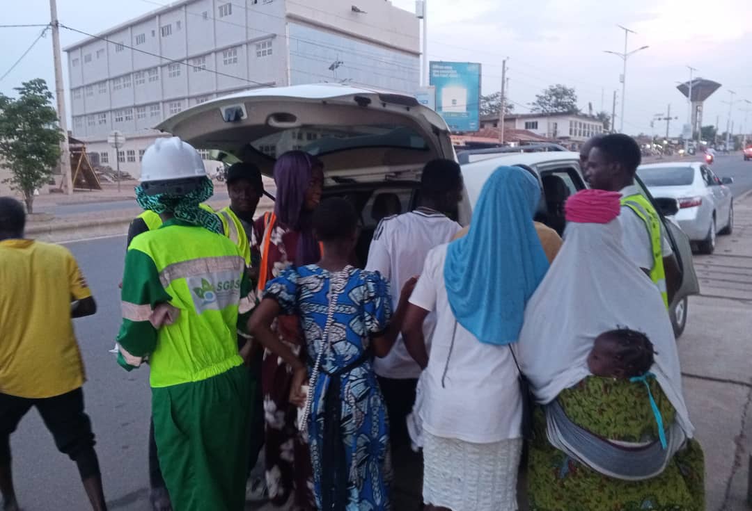 Parakou: Zimé Yérima et le Rjepp offrent de repas aux démunis