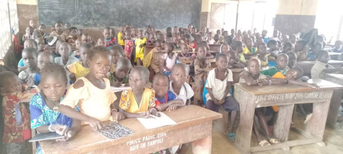 SURPEUPLEMENT DE L&rsquo;EPP KAOBAGOU À KEROU :  236 écoliers dans une seule classe, comme à Missérété  . La lutte contre le terrorisme doit commencer par là 