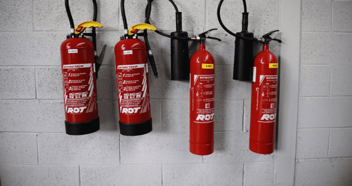 NON UTILISATION DES EXTINCTEURS EN CAS D’INCENDIE DANS LES ADMINISTRATIONS DU BENIN : Les sapeurs pompiers doivent passer à la sensibilisation