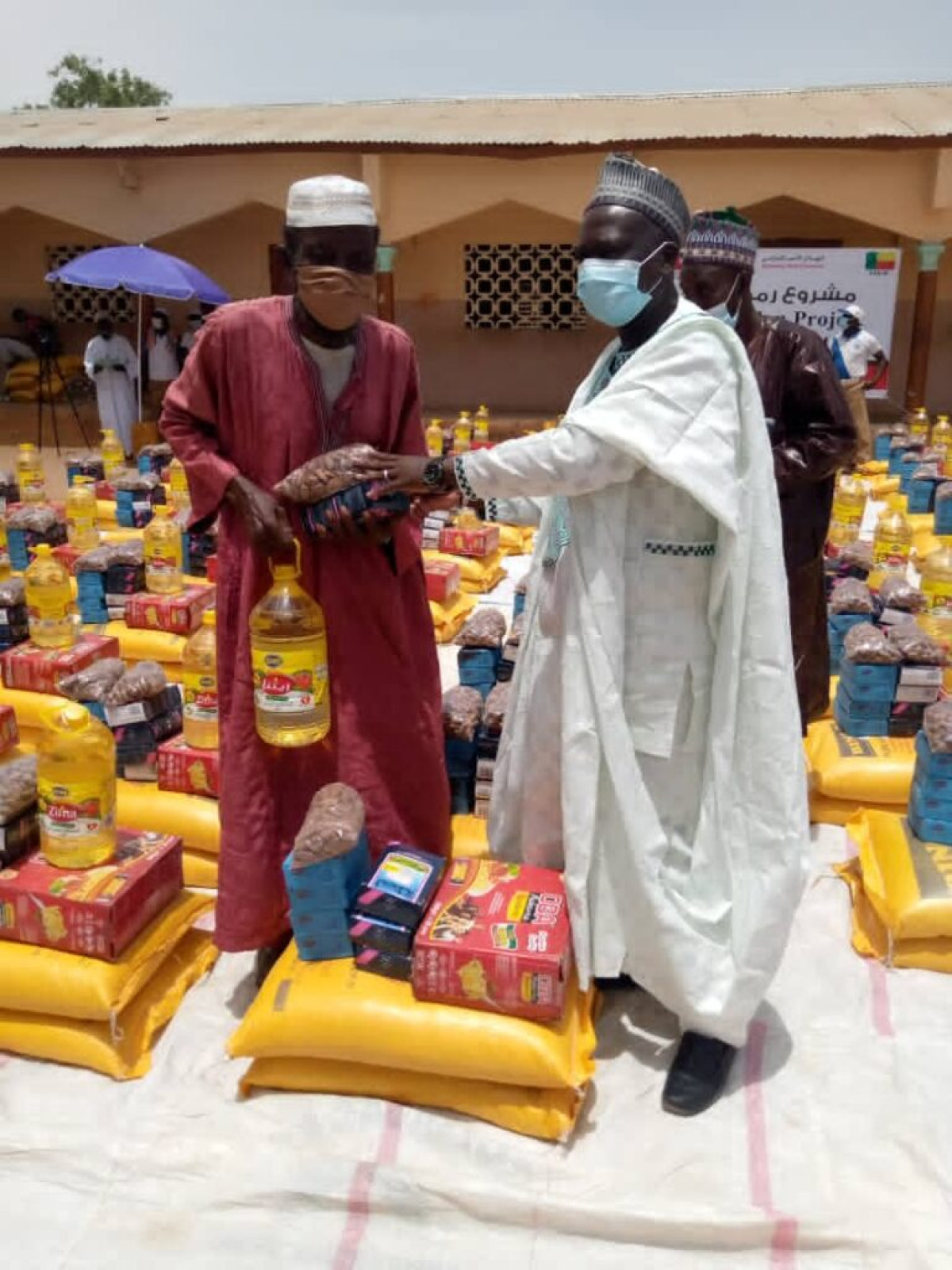 MALANVILLE/JEÛNE DE RAMADAN :  L&rsquo;Organisation Bienfaisance au Bénin (Obb) fait don de vivres aux nécessiteux