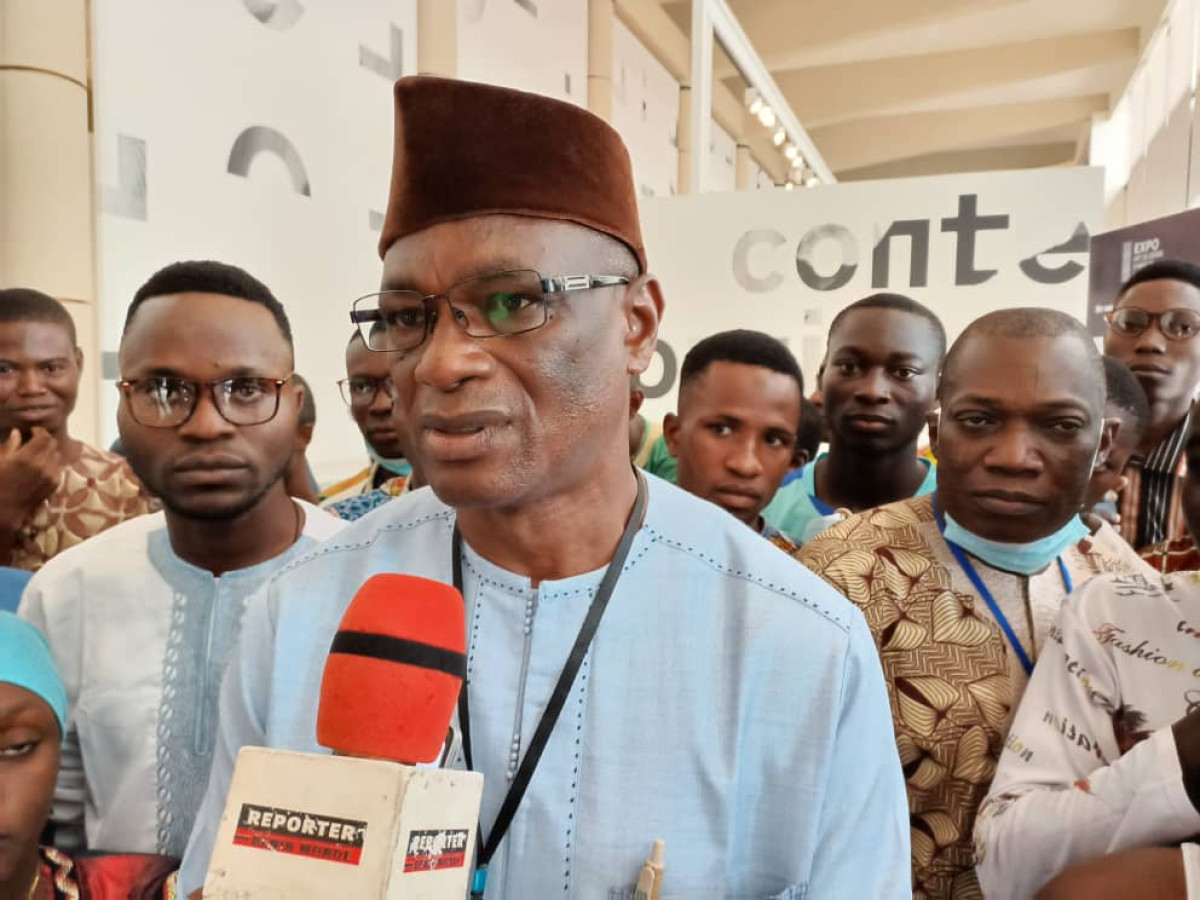 EXPOSITION DES ŒUVRES D’ART DU BÉNIN AU PALAIS DE LA MARINA : Dr Issa El-Hadj Azizou et la jeunesse de Kandi saluent l’initiative de Talon