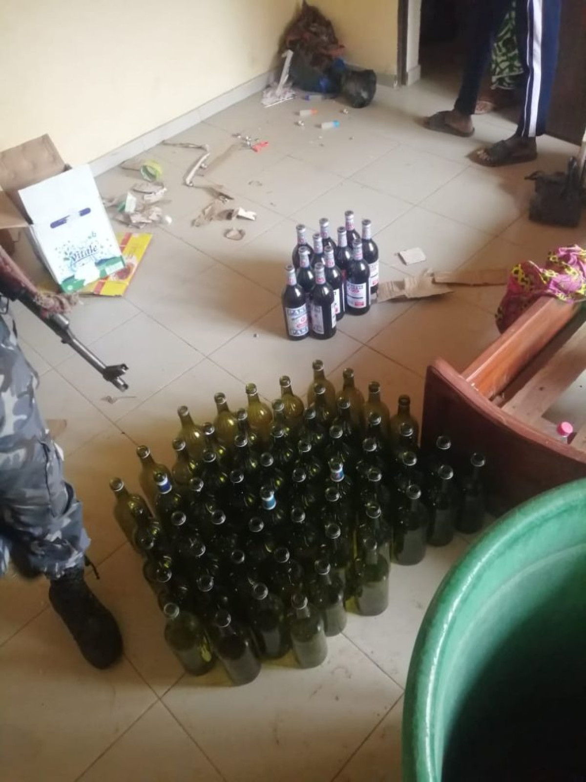 NATITINGOU : Un réseau de fabricants de boisson frelatée démantelé