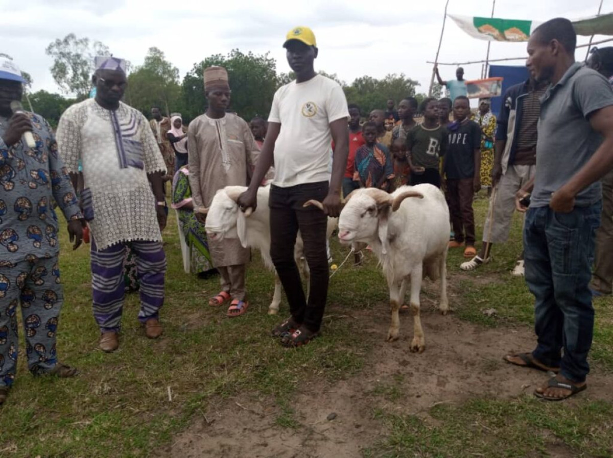FOIRE AGRO-PASTORALE DU RÉSEAU OUSMANE TRAORÉ A PARAKOU : Le Rot promeut le « consommons local » . Les lauréats du concours du mouton le plus gros et le plus fort connus