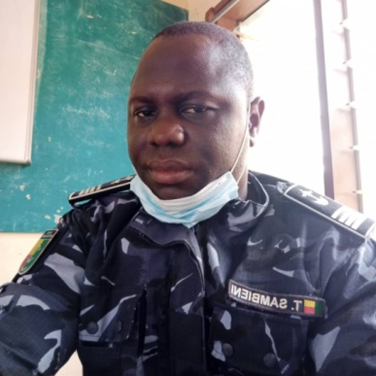 COMMISSARIAT CENTRAL DE PARAKOU : Le commissaire Teffa Sambiéni succède à Djima Daouda