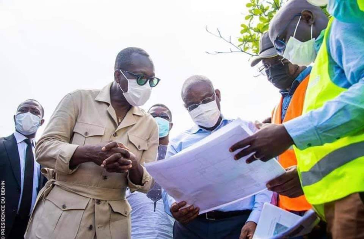 CONCRÉTISATION DU PAG :  Talon enfile une tenue de combat et descend sur les chantiers  . Après Cotonou, Parakou recevra le Chef d&rsquo;État
