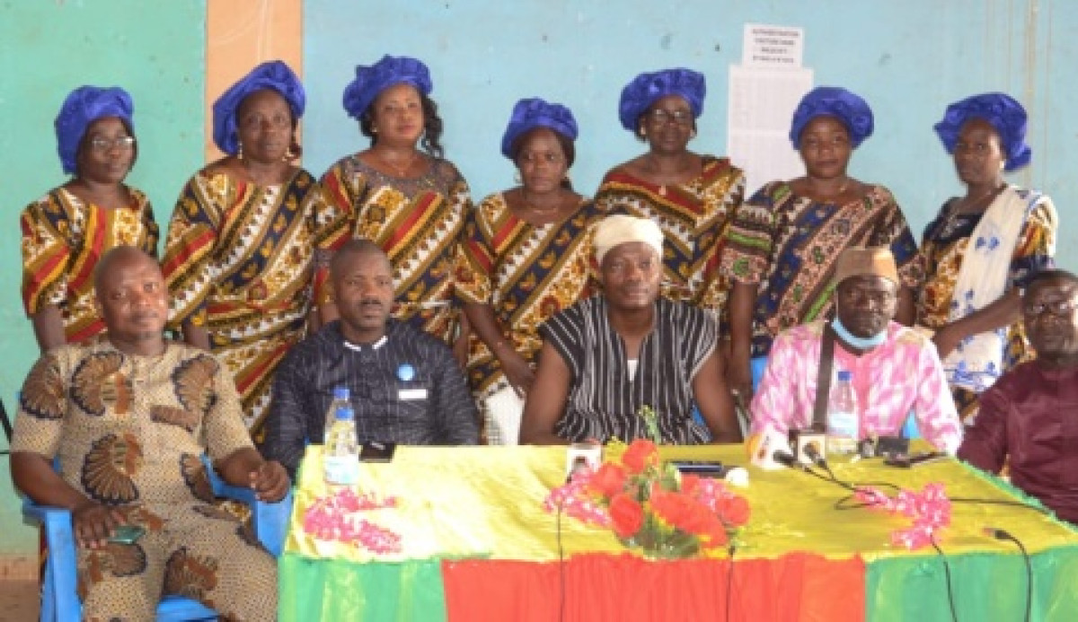 PARAKOU/CÉLÉBRATION EN DIFFÉRÉ DE LA FÊTE DES MÈRES : Le jeune leader Kadiri Bata magnifie les enseignantes