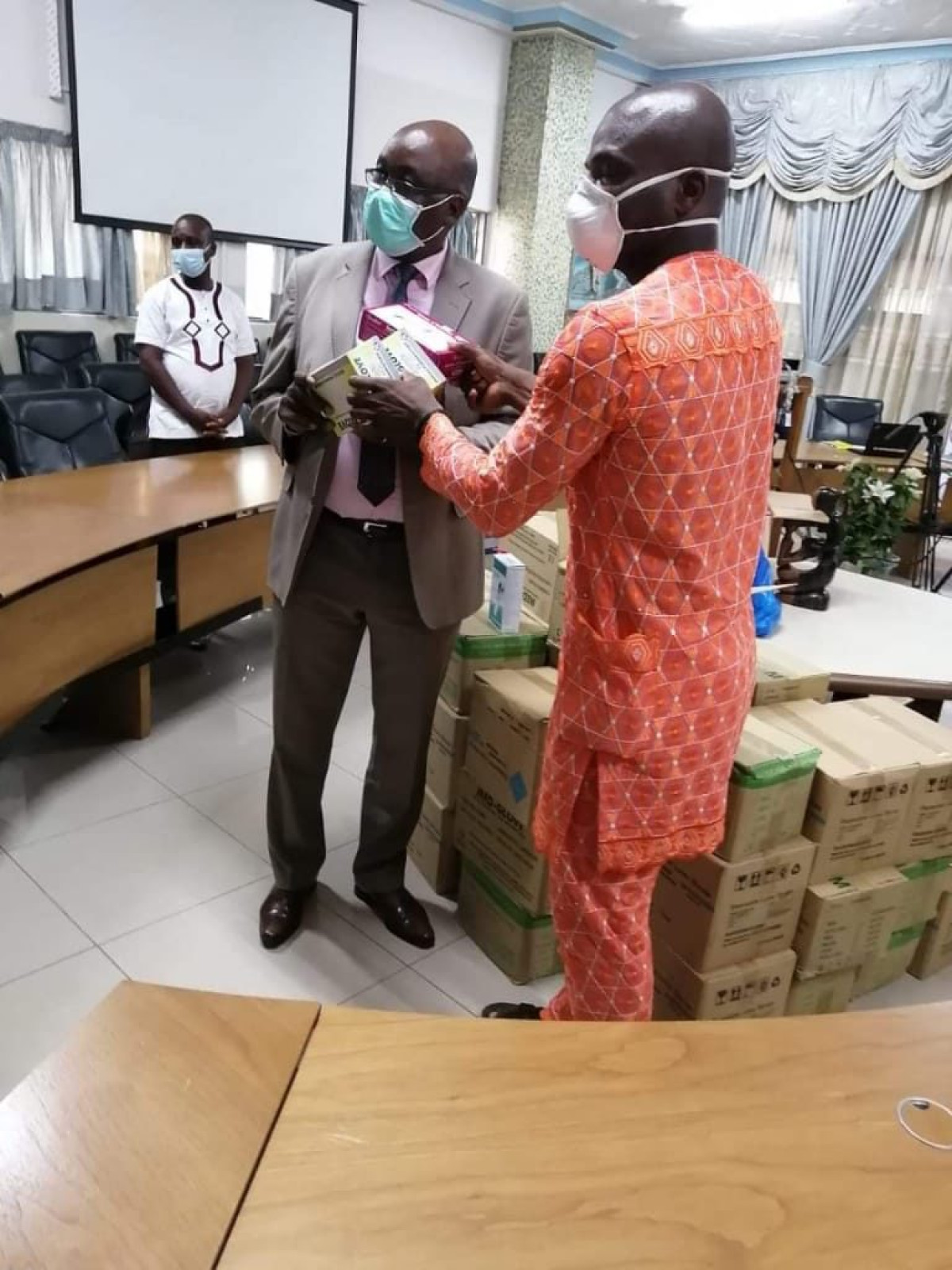 POUR CONTRER LA COVID-19 : Les Écureuils appuient le gouvernement