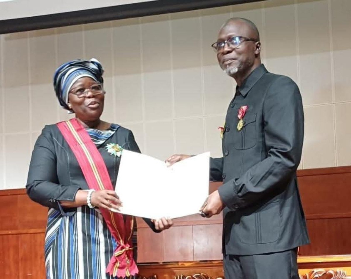 Distingué officier de l'ordre national :Les efforts du maire Inousaa Zimé Chabi récompensés