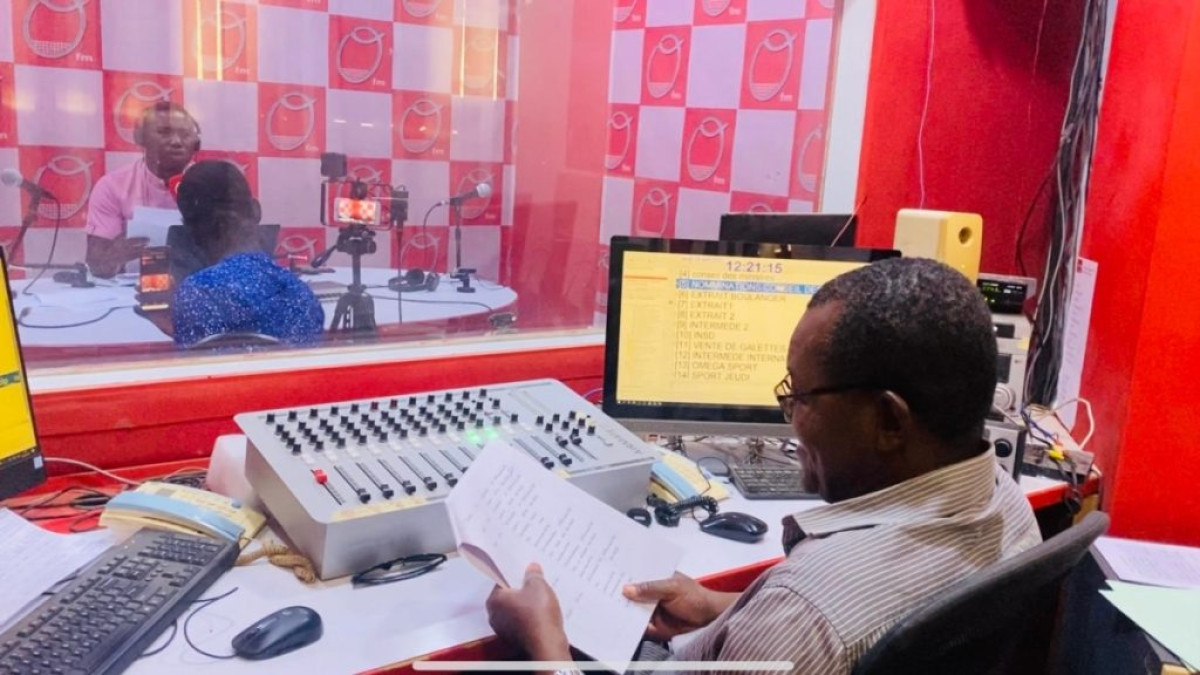 BURKINA-FASO : Radio Oméga suspendue pour avoir diffusé un entretien contenant des propos injurieux