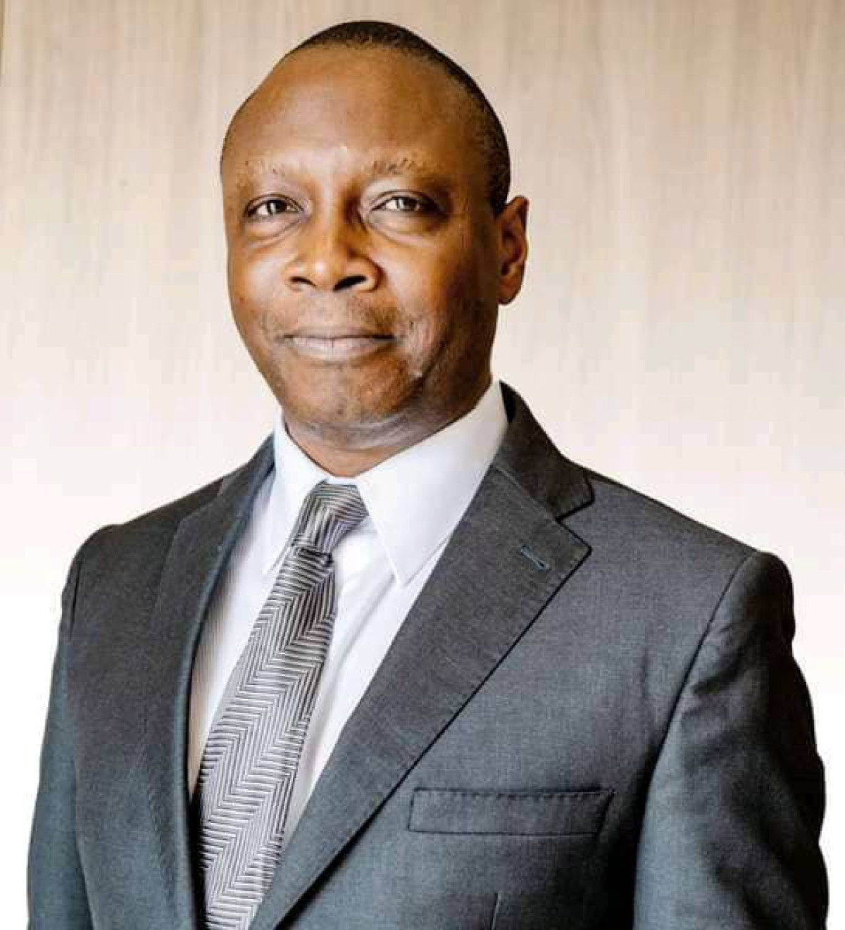 COTONOU : Le préfet Orounla sonne le glas de l’incivisme routier . Plus de surcharge sur les motos