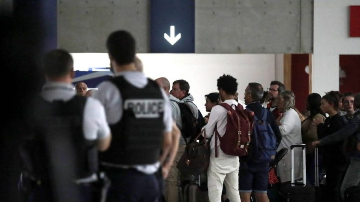 RAPATRIEMENT DE 600 FRANÇAIS DU NIGER : Les nigériens réclament plutôt le départ de l&rsquo;armée française