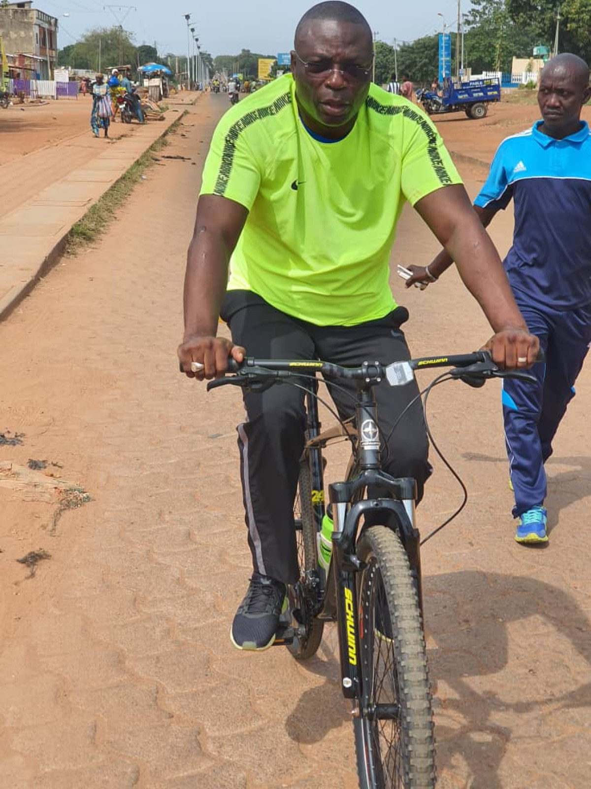 EN CONTACT AVEC SA BASE, : L&rsquo;He Gbadamassi, comme un poisson dans l&rsquo;eau! . Parakou confirmée havre de paix