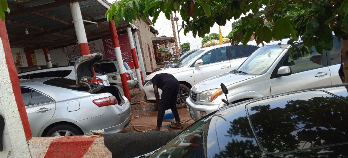 LAVAGE AUTO-MOTO À PARAKOU : Il faut débourser plus pour l&rsquo;entretien des véhicules