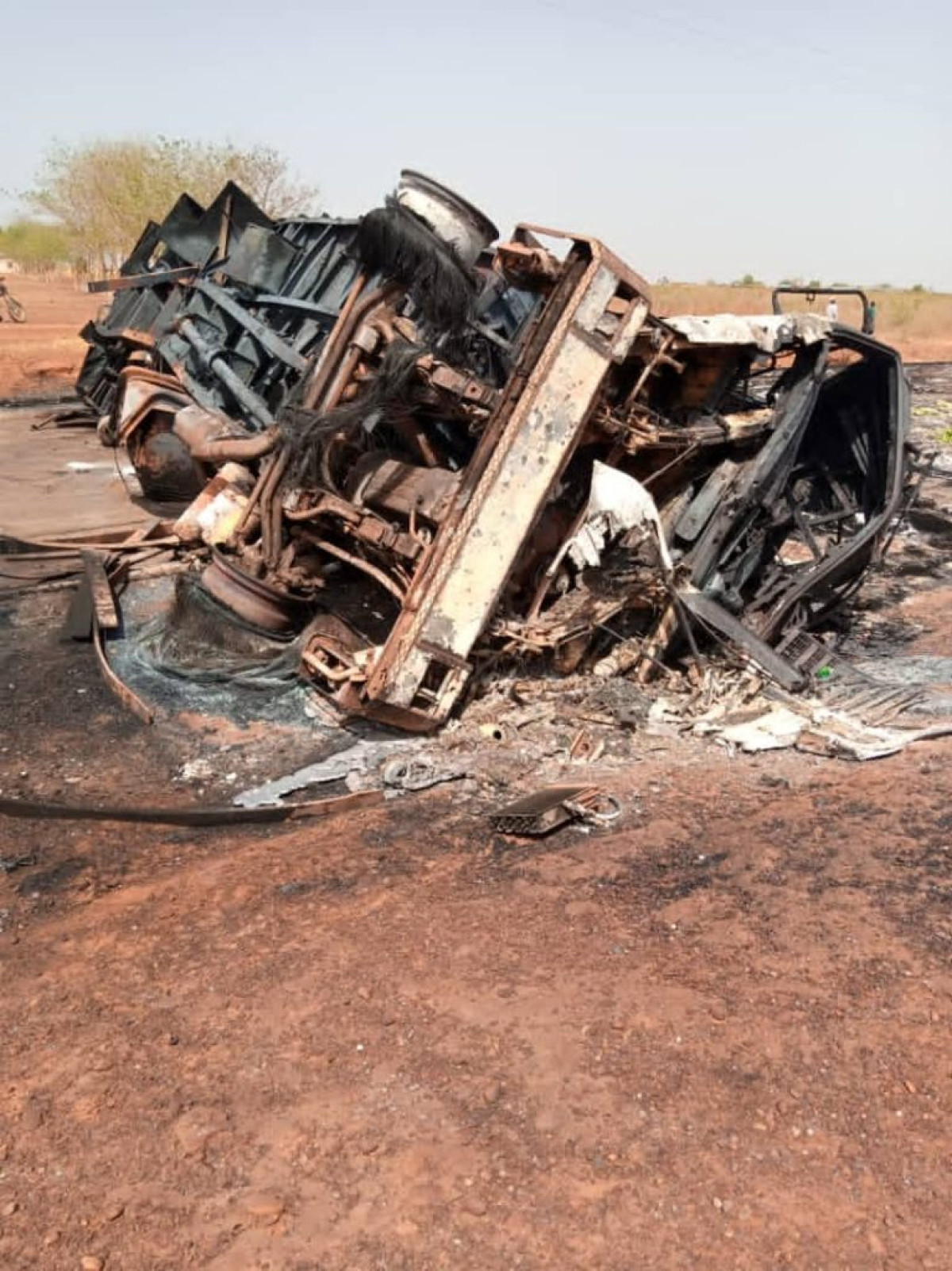 ALIBORI/ACCIDENT D&rsquo;UN CAMION CHARGÉ D&rsquo;ESSENCE « KPAYO » : Deux morts calcinés, des blessés et des dégâts