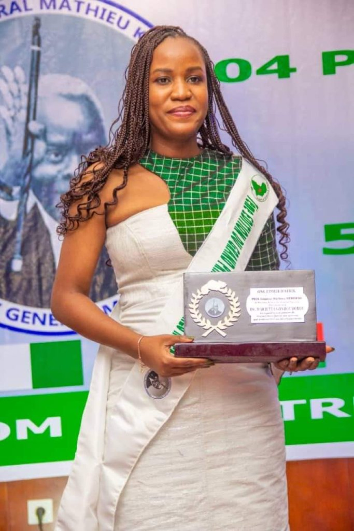 PRIX GÉNÉRAL MATHIEU KÉRÉKOU DE L&rsquo;ONG ÉTOILE D&rsquo;AFRIK : Dr Marietta Gonroudobou distinguée jeune leader acteur de développement