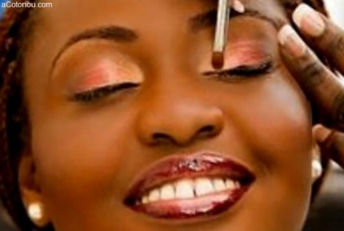 CONSIDERÉ COMME UNE NOUVELLE ARME DE SEDUCTION : Le make-up, un poison pour la peau ?