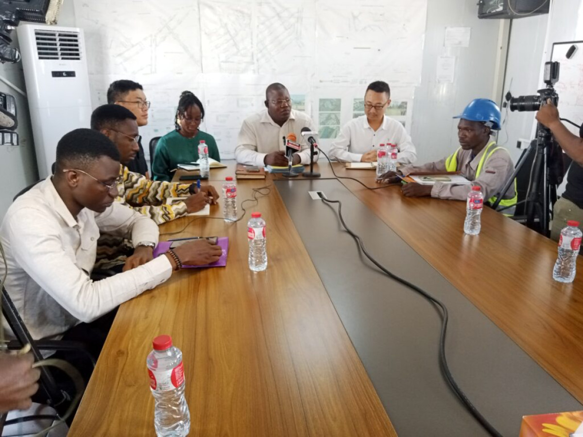 EN RÉPONSE AU MOUVEMENT D’HUMEUR DES OUVRIERS DÉNONÇANT LE NON PAIEMENT DE SALAIRES Preuves à l’appui, les responsables de l’entreprise Cggc contredisent leurs employés