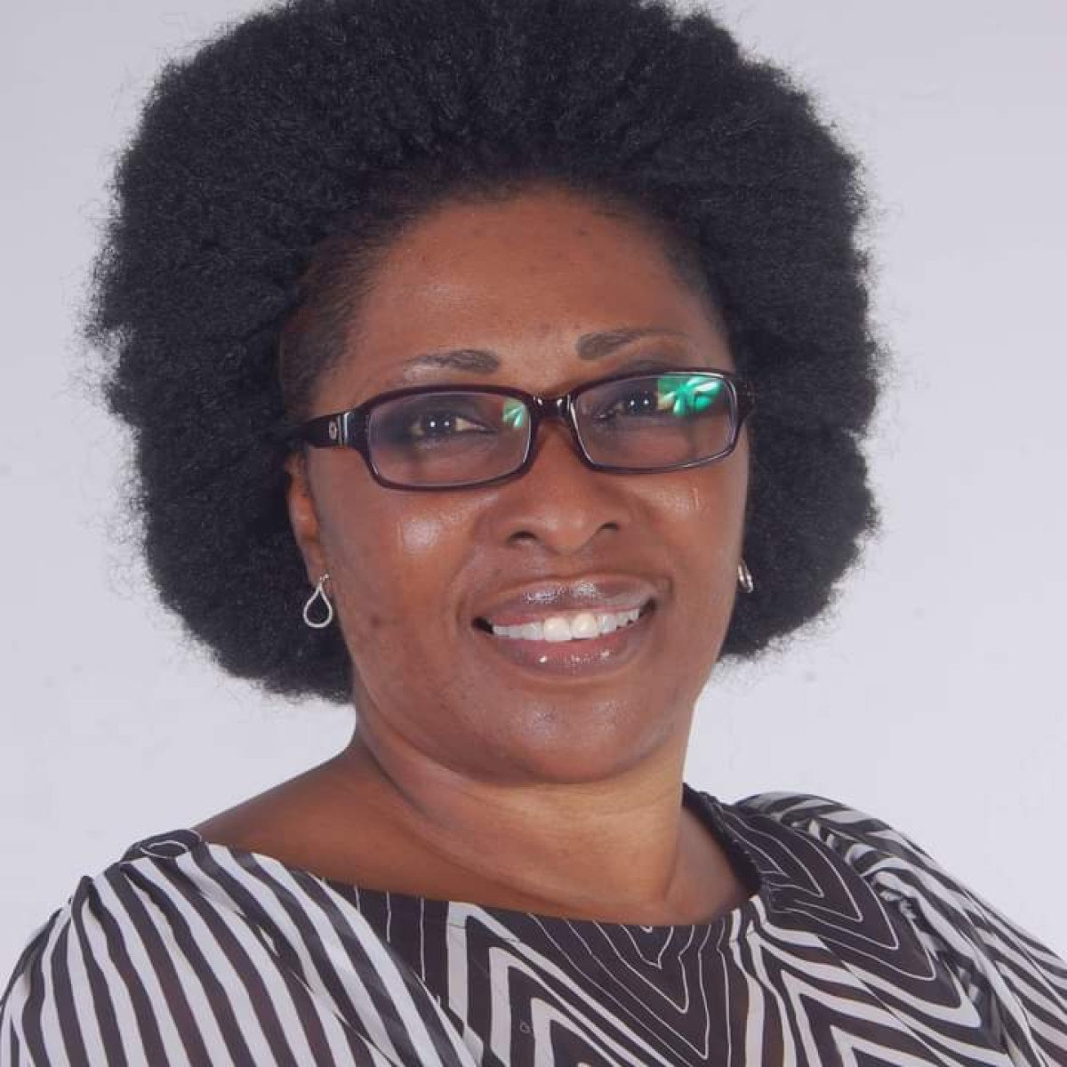 POLITIQUE AU BÉNIN :  Karamatou Fagbohoun descend du cheval blanc cabré   . Voici sa lettre de démission