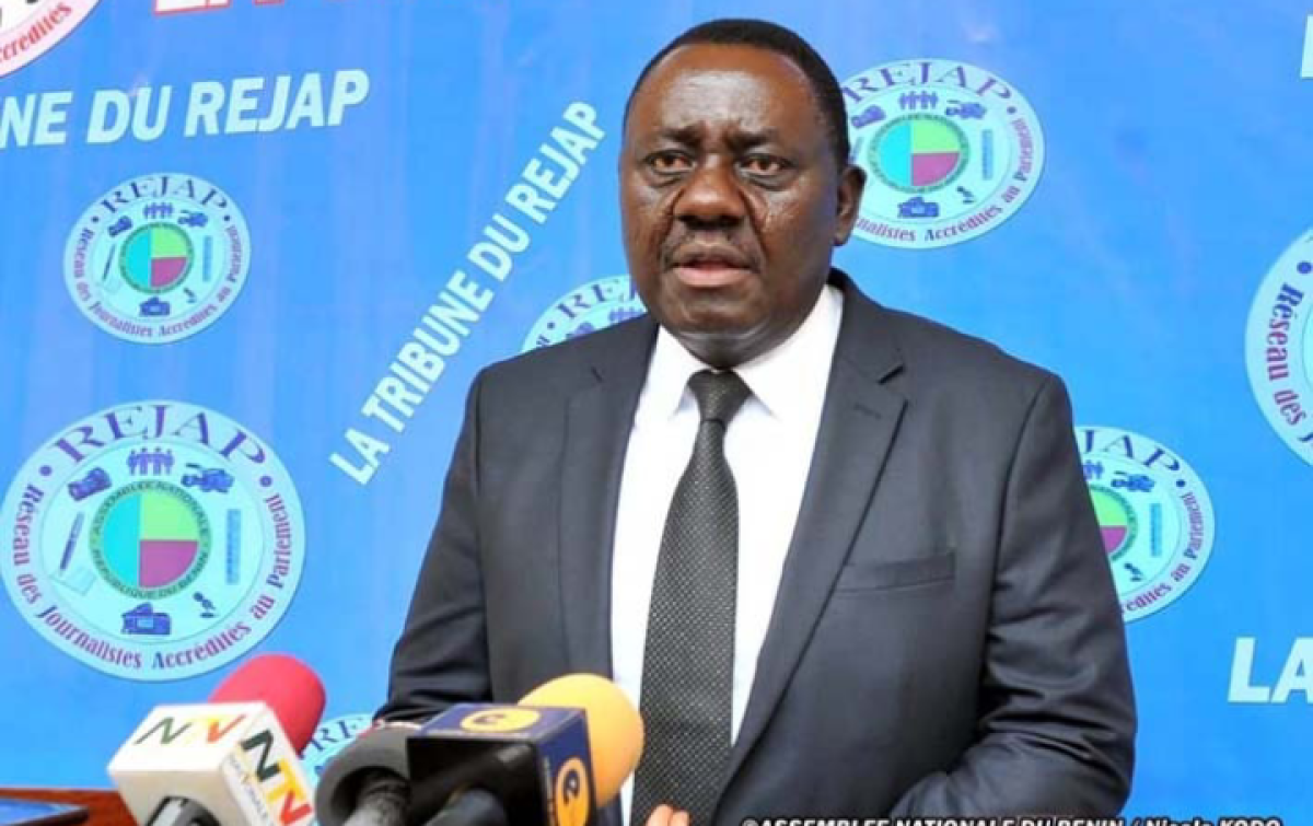 VENTE FRAUDULEUSE DES INTRANTS AGRICOLES AU BÉNIN : Les mises en garde du ministre Dossouhoui