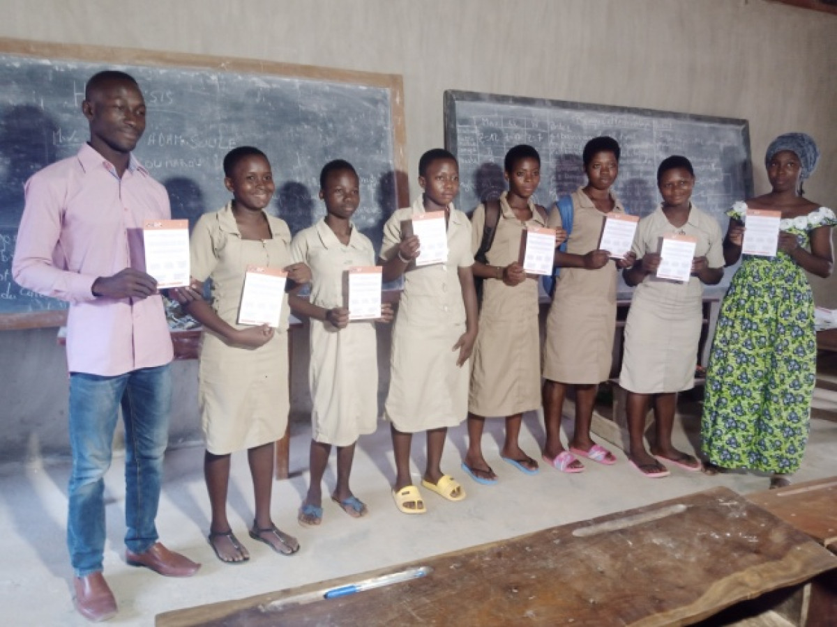 PARAKOU/CAMPAGNE DE SENSIBILISATION DES ELEVES FILLES SUR L&rsquo;IMPORTANCE DES SERIES SCIENTIFIQUES : La Fondation Hystérésis met en place une pépinière de femmes leaders