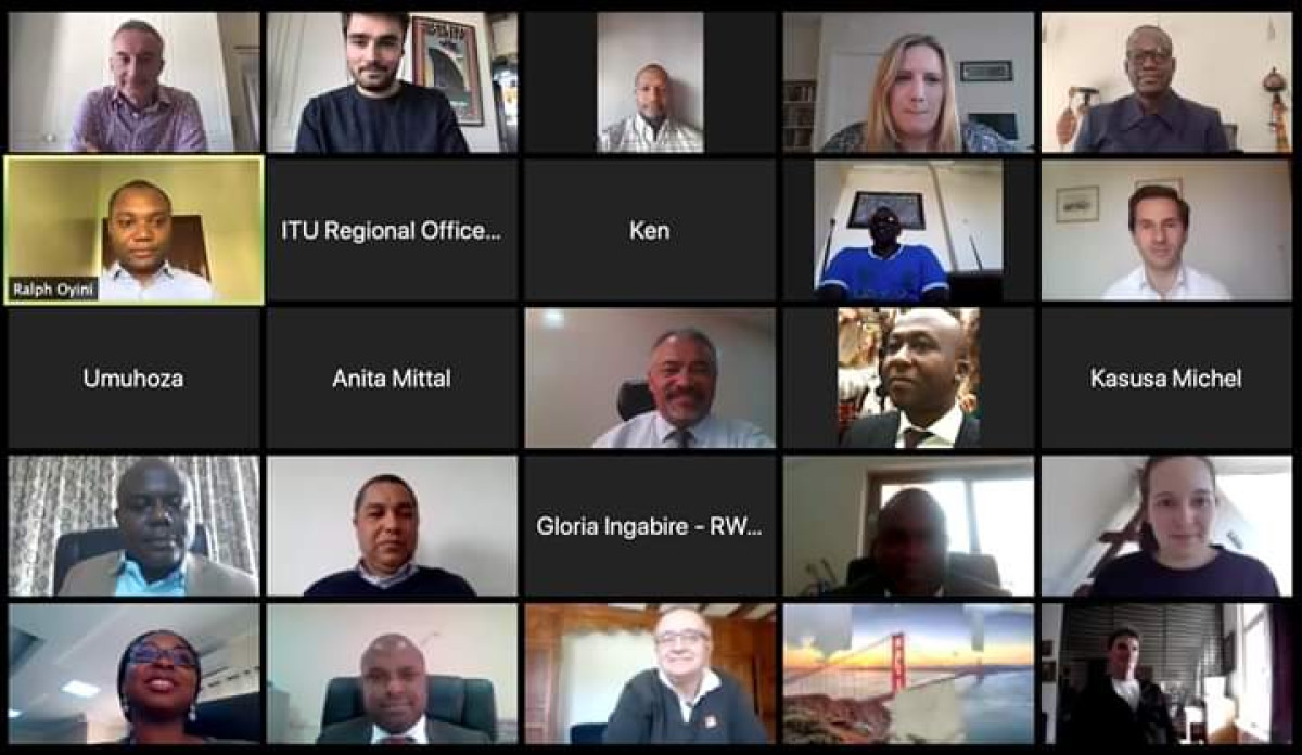 ATELIER SUR LA MISE EN PLACE DE SYSTÈMES INTEROPÉRABLES D&rsquo;IDENTITÉ NUMÉRIQUE EN AFRIQUE : Aurélie Adam Soulé et Lancia Koné lancent les travaux à travers une visioconférence