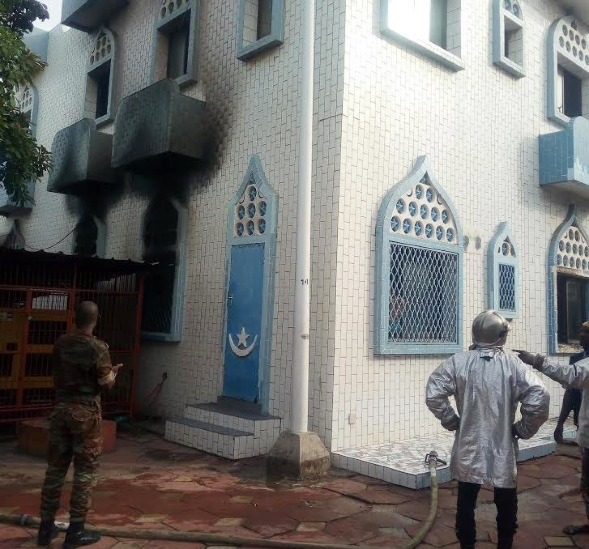 BÉNIN/INCENDIE : La radio  » La voix de l&rsquo;Islam » de Cotonou en feu