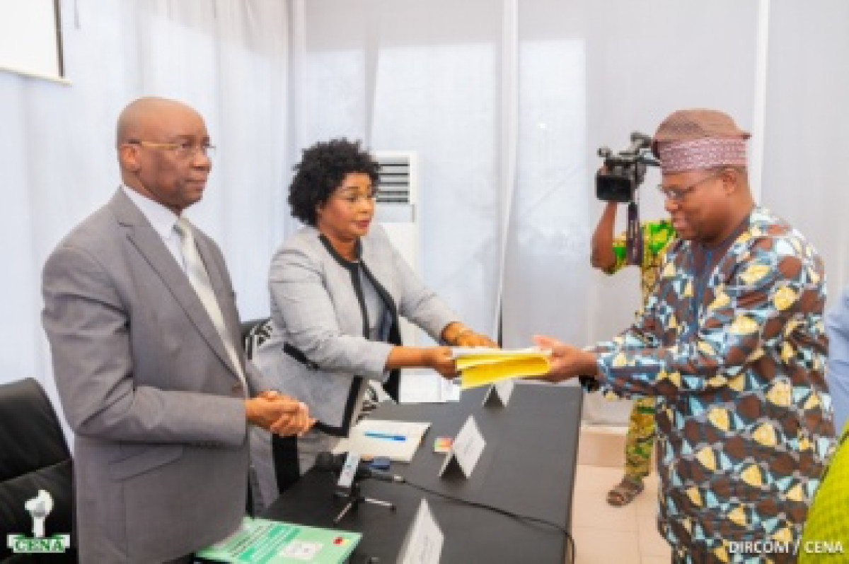 FINANCEMENT DES PARTIS POLITIQUES AU BENIN : L’Up, le Br et la Fcbe se partagent  1,5 milliard de F cfa • Pari gagné pour la Céna de Sacca Lafia