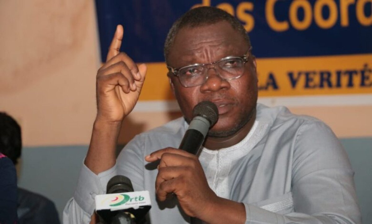 BÉNIN/HAUSSE SUBITE DU COÛT DES BILLETS D&rsquo;AVION : Le Dg Ayadji tente de justifier la situation