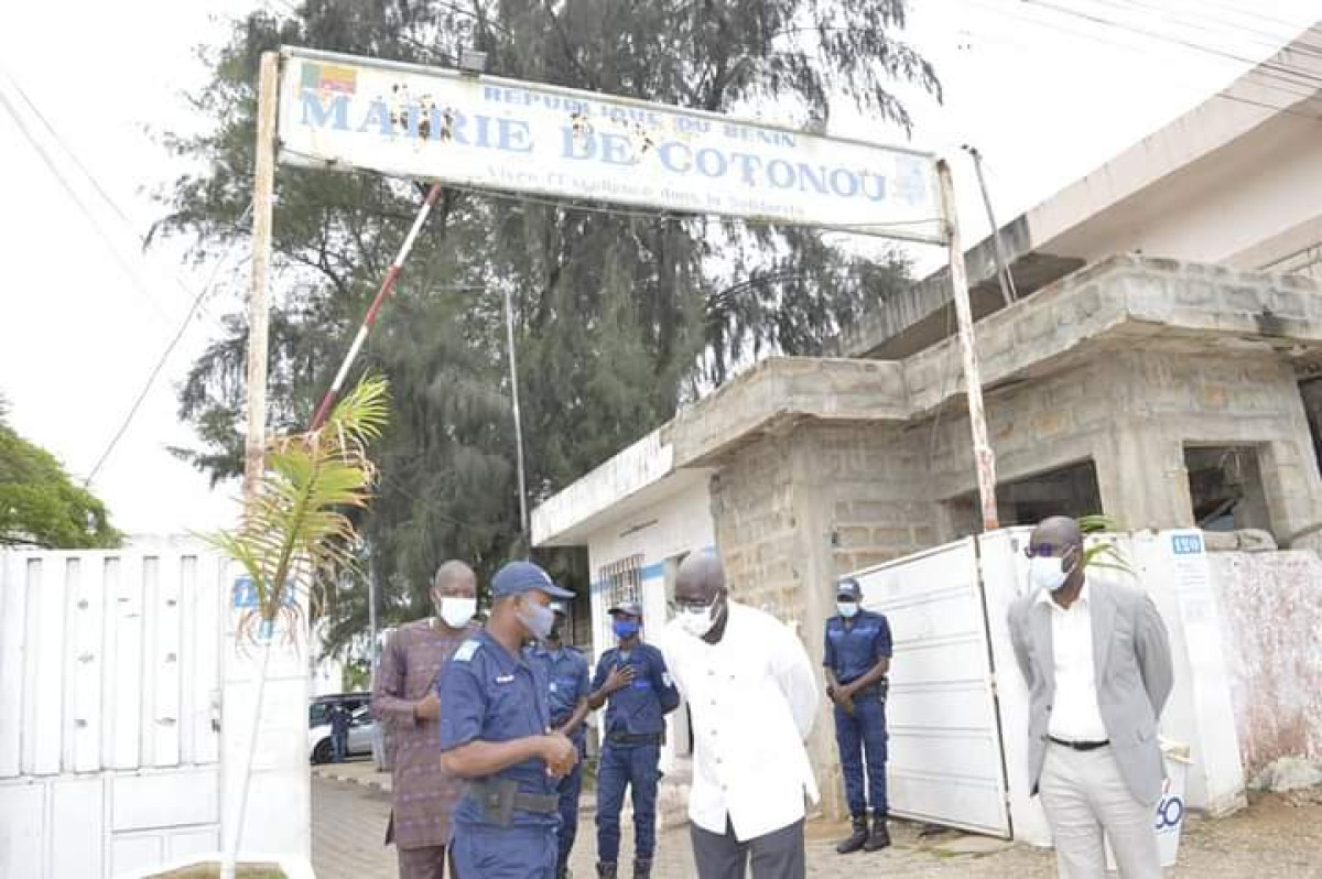 ABSENTEISME ET RETARD DU PERSONNEL DE LA MAIRIE DE COTONOU :  Le maire Atropko déclenche une lutte implacable