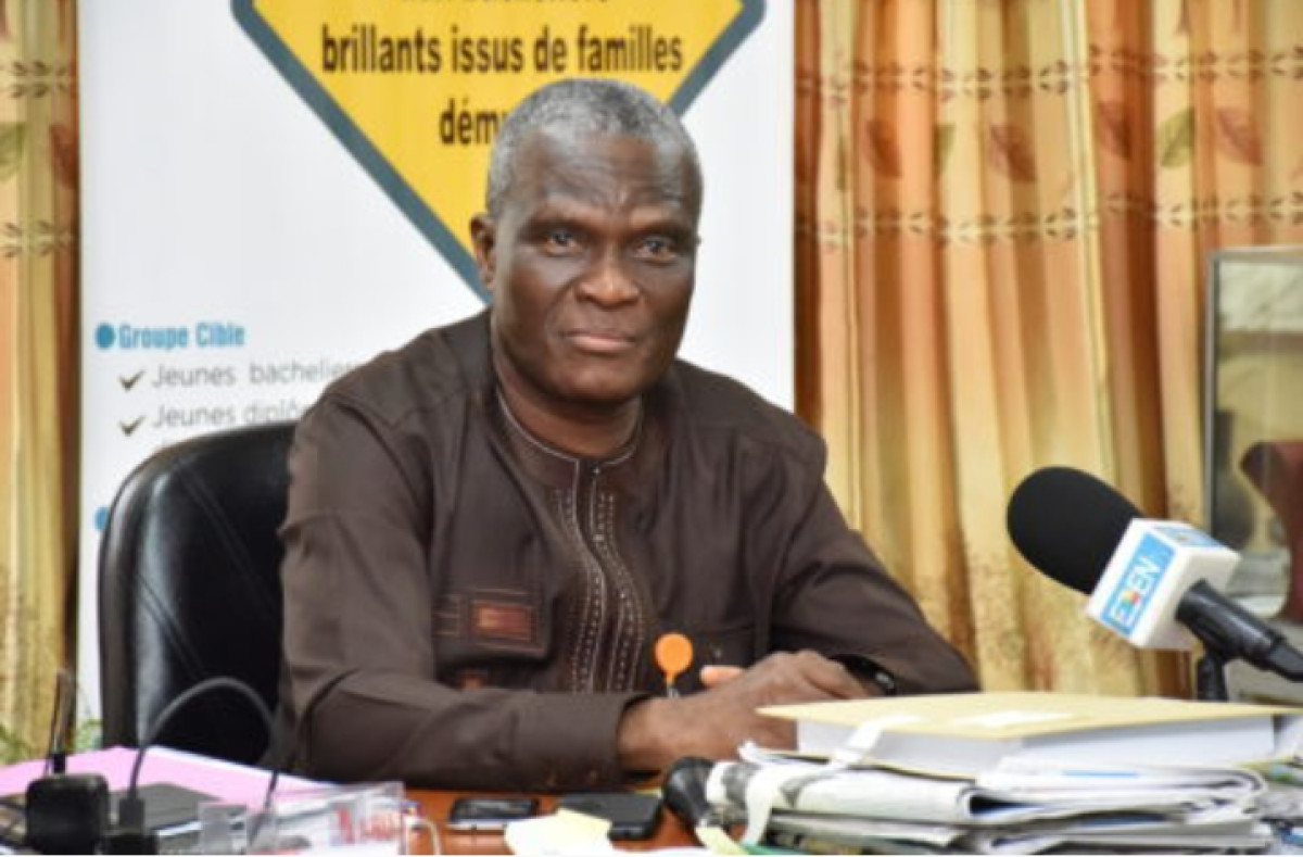 APRÈS LES VIOLENCES QUI ONT FAIT UN MORT À L&rsquo;UAC : Maxime da Cruz condamne les actes et appelle au calme