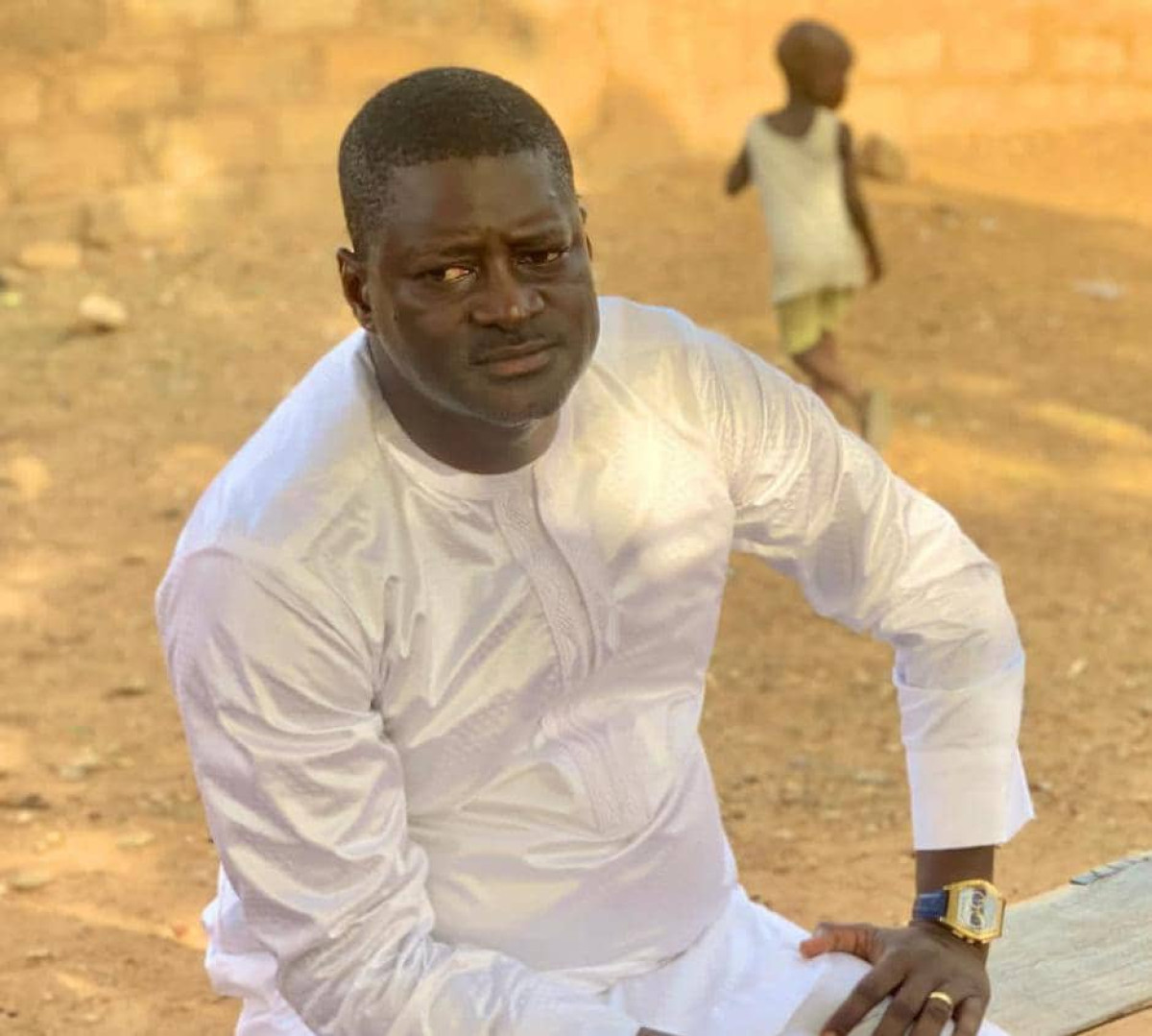 POUR CONTRIBUER À L’ASSAINISSEMENT DE LA VILLE DE KANDI : L’He Labiou Amadou dote les groupements de femmes de matériels