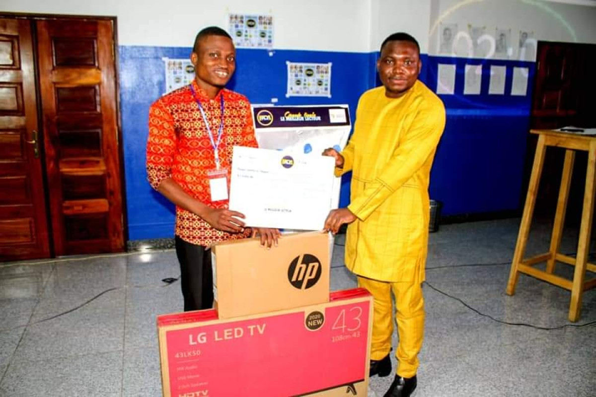 CONCOURS DU MEILLEUR LECTEUR DU BENIN : 700 000 F Cfa pour Polycarpe Gnonhoue