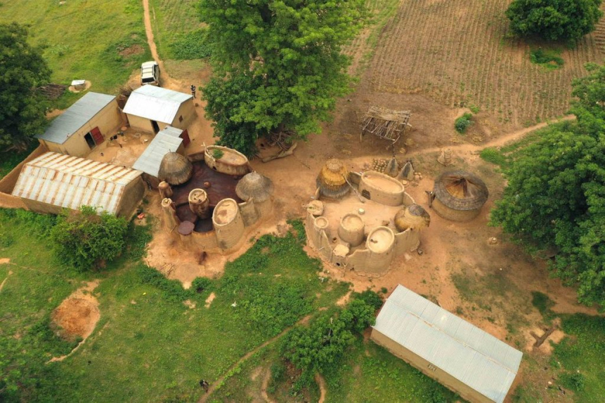 BÉNIN : Une Secrétaire Exécutive de mairie a claqué la porte   . «Moi, votre fille adopté sans problème s&rsquo;en va le coeur meurtri.»
