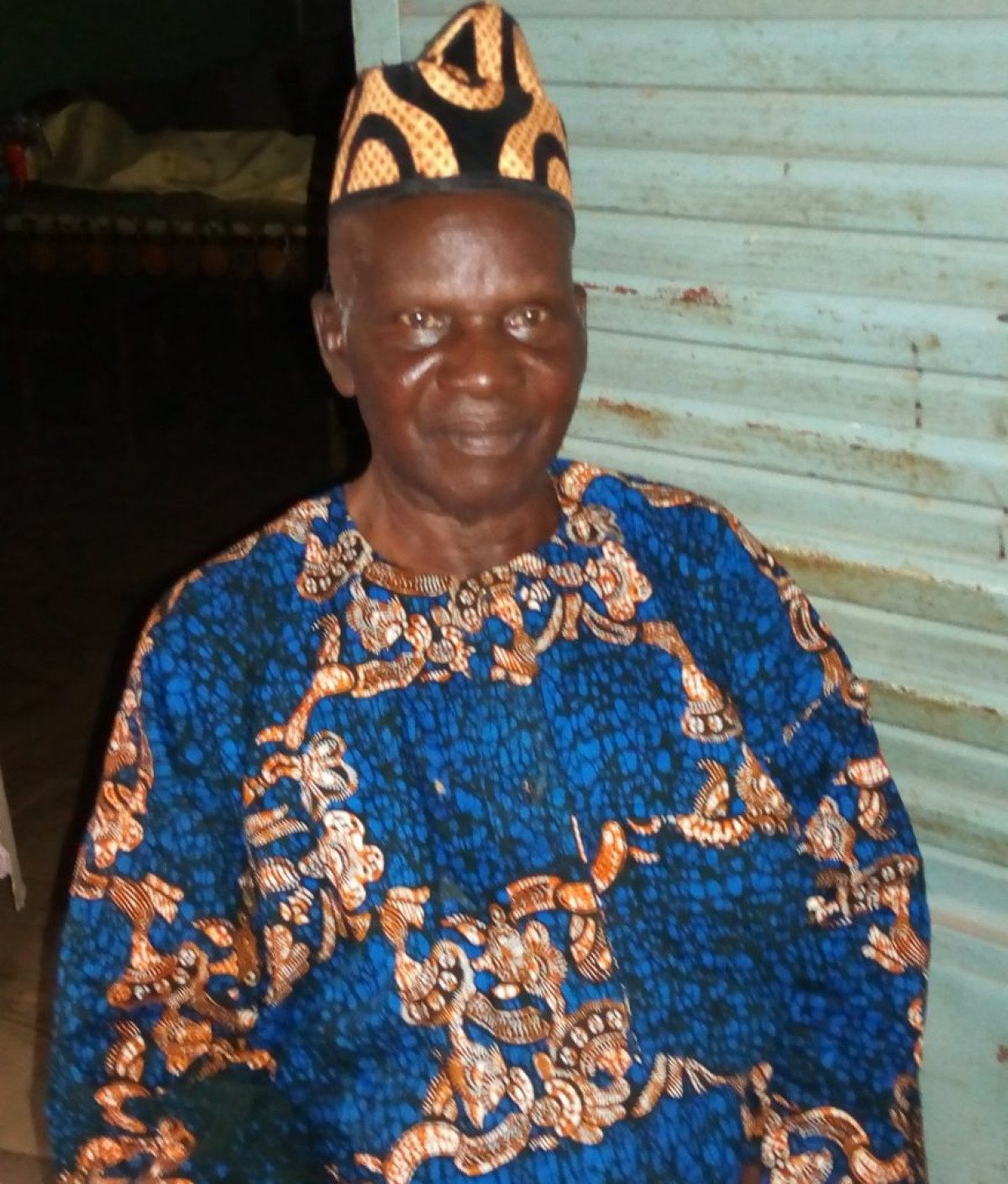 UNE VIE UN METIER : Thomas Oly Koyi parle de sa carrière de vétérinaire  « Tout d&rsquo;abord je dois faire remarquer que tout travail bien fait récompense toujours », constate l’ami des animaux