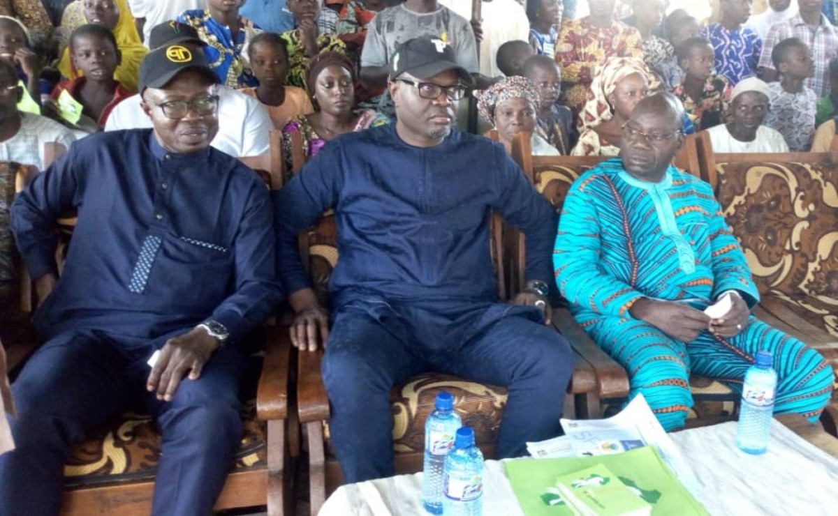 CAMPAGNE ÉLECTORALE DU BLOC RÉPUBLICAIN À PARAKOU : Samou Seïdou Adambi reçoit le soutien des populations de Tourou et Bakpérou