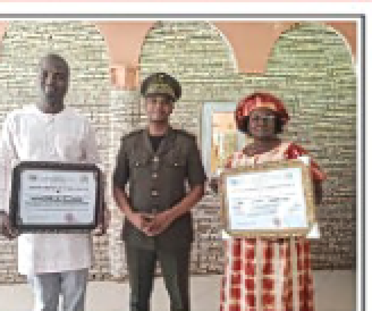 EN MARGE DU FOPAD DU BORGOU : Le préfet Cissé distingue Viviane Orou Tama et Moudachirou Soulé