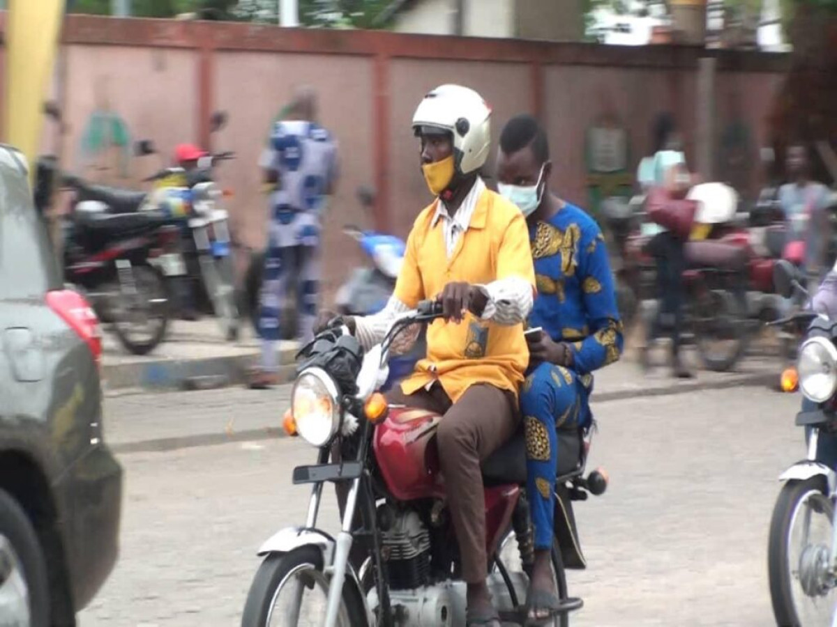 ARRETE PREFECTORAL PORTANT PORT DE CASQUE OBLIGATOIRE : La décision peine à être respectée à Cotonou