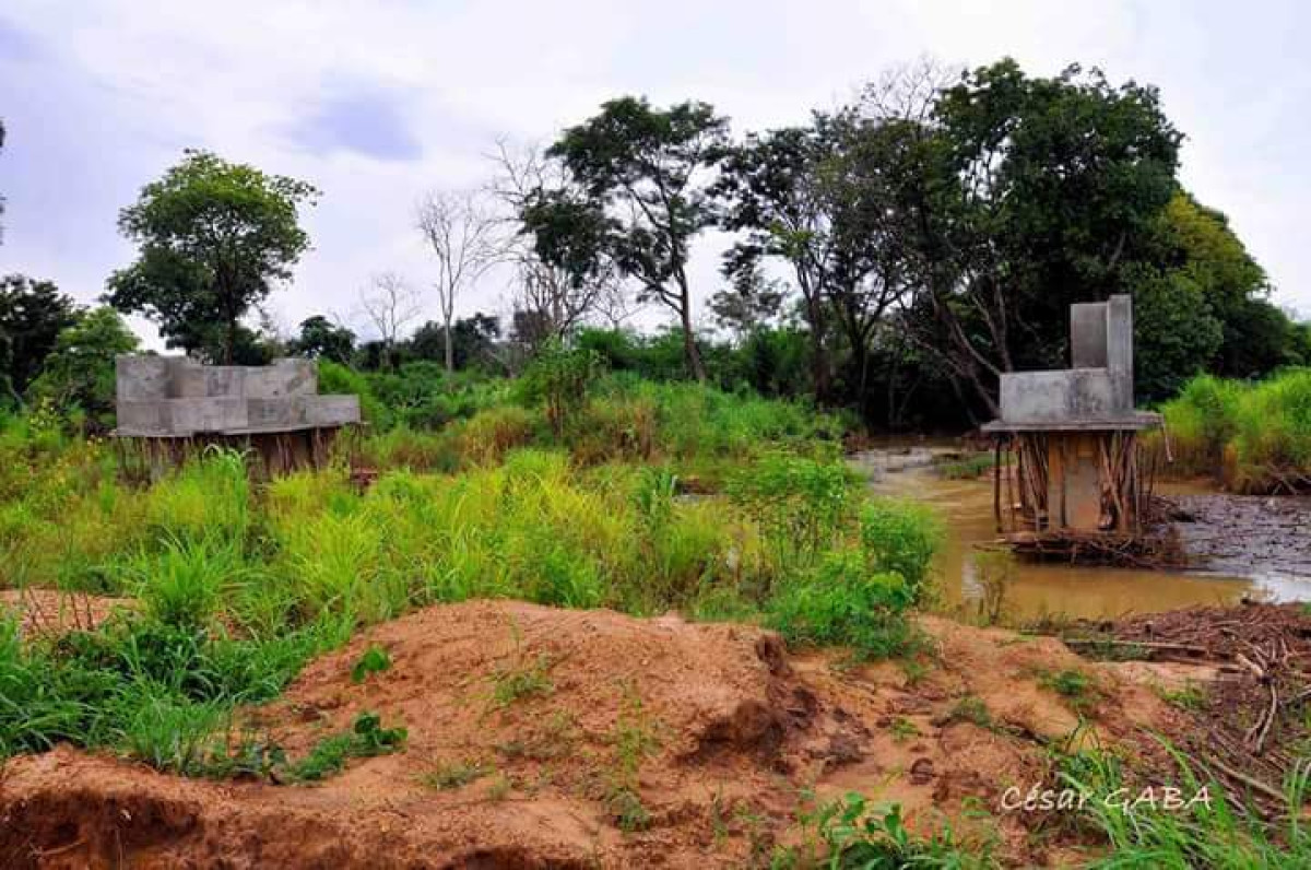 CONSTRUCTION D&rsquo;OUVRAGES D&rsquo;ART DANS LES DÉPARTEMENTS DU MONO, DU COUFFO ET DES COLLINES : Quel péché Kouandé a-t-elle commis ?