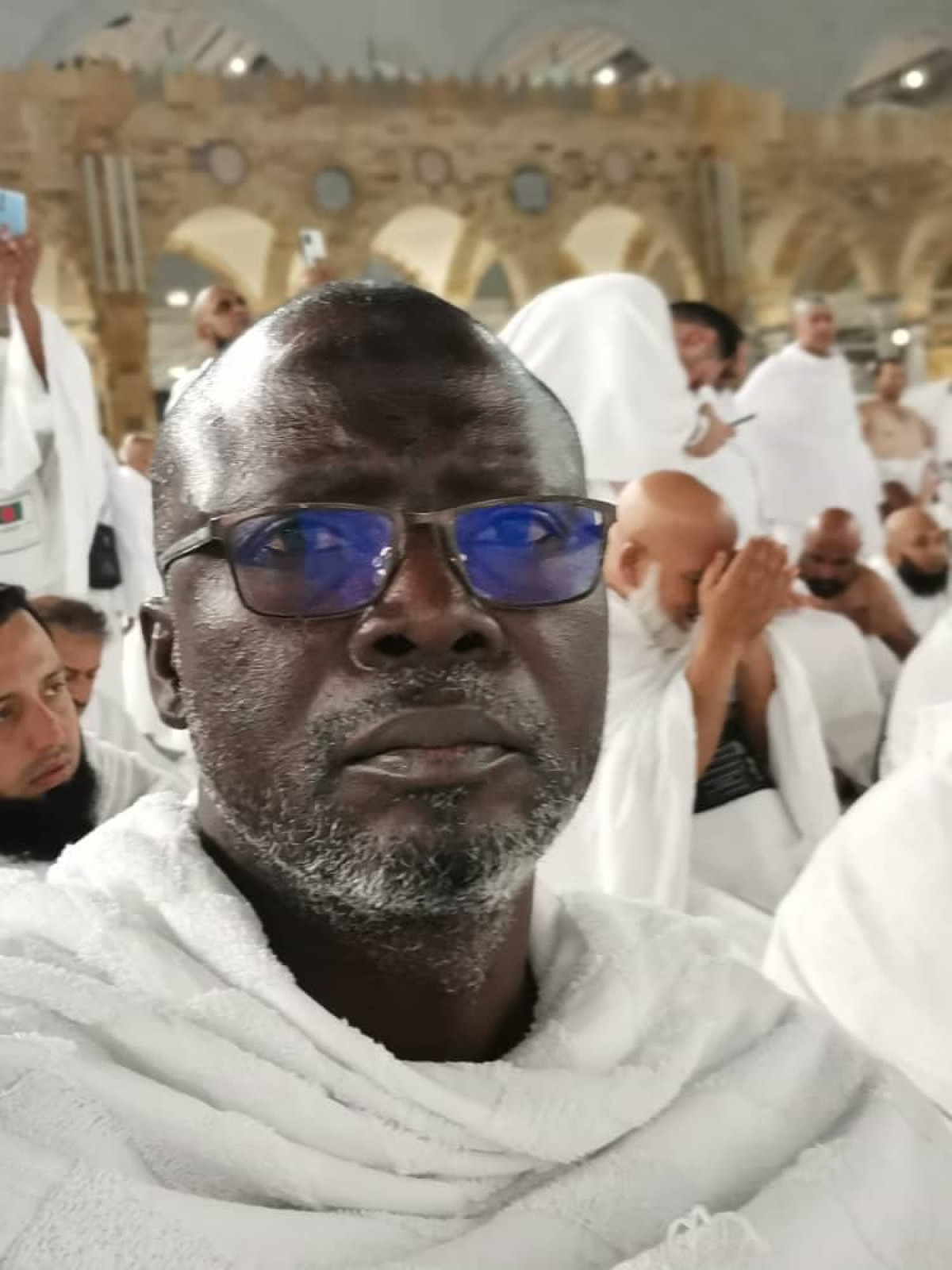 TABASKI 2022/DEPUIS LA TERRE SAINTE : Le maire Zimé Chabi prie pour le conseil municipal de Parakou et le chef de l’État