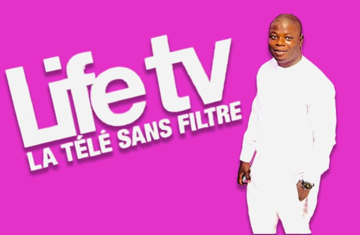 SÉJOURNANT EN CÔTE D&rsquo;IVOIRE DEPUIS QUELQUES JOURS : Barnabas Orou Kouman fait une immersion au sein de Life Tv et Radio .  Vers un partenariat entre Daabaaru et Life Tv/Radio