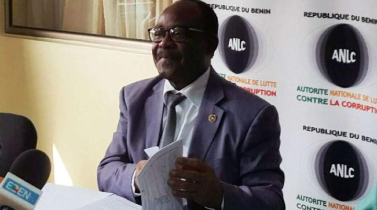 ASSEMBLÉE NATIONALE 8è LÉGISLATURE : Des députés avec plusieurs dates et lieux de naissance