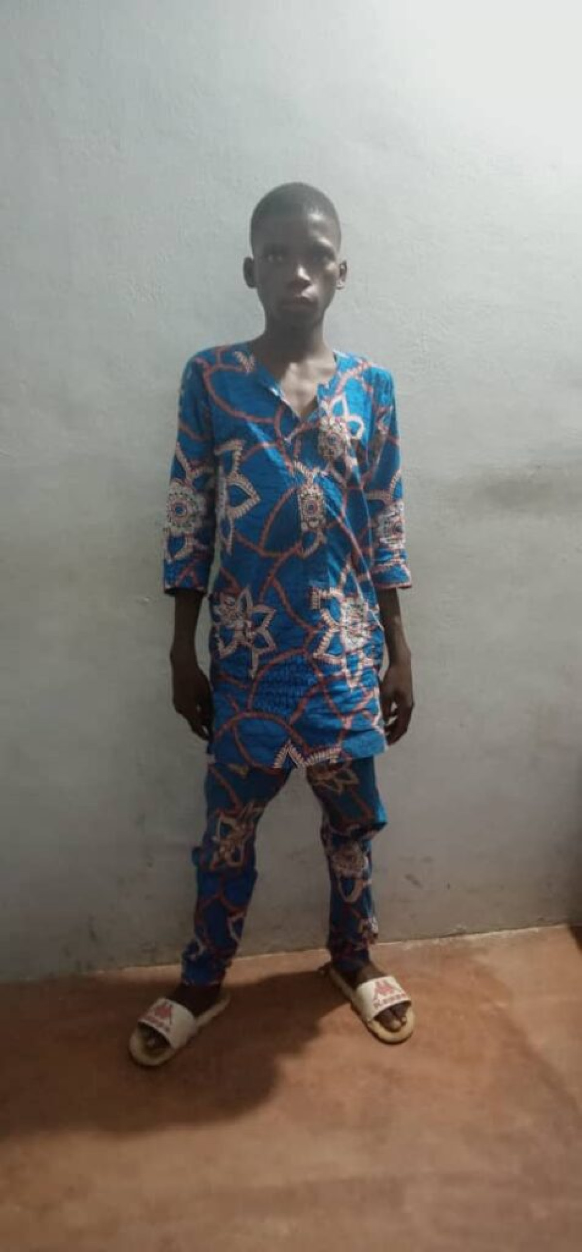 ENLEVÉ DEPUIS DÉCEMBRE 2019 A PORTO-NOVO : Le petit garçon David Hounsa s’échappe des mains des ravisseurs  . Il est mis sous surveillance au commissariat du premier arrondissement de Parakou