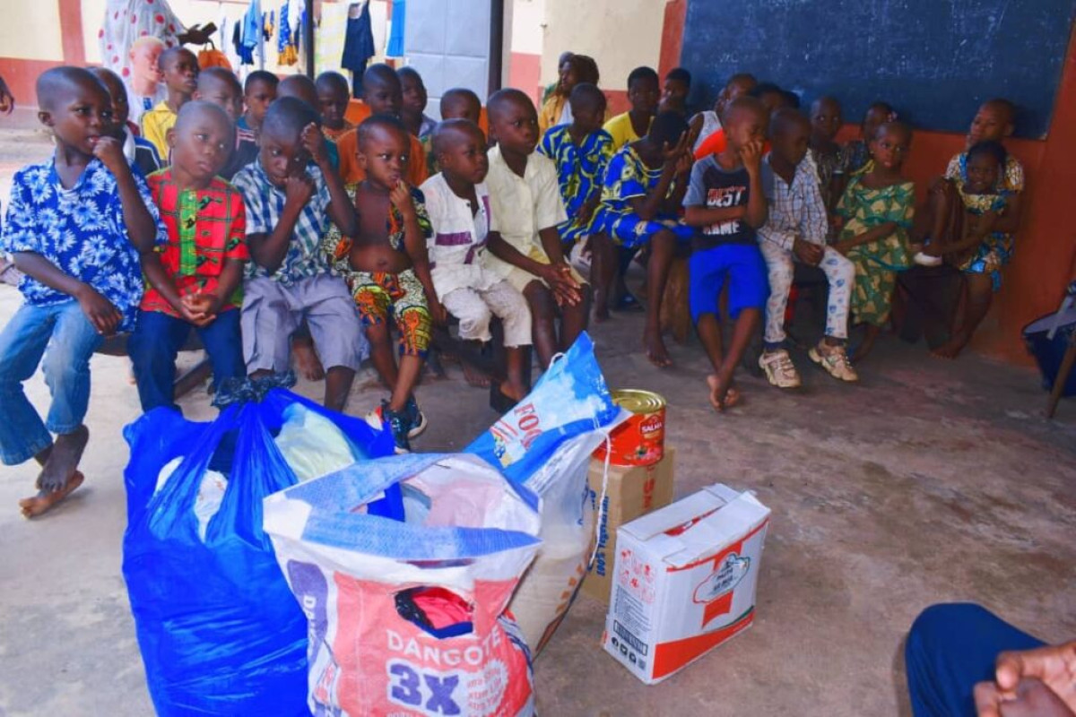 SOUTIEN À L&rsquo;ORPHELINAT SAINT JEAN-EUDES DE PARAKOU : Seab Ong fait don de vivres et vêtements