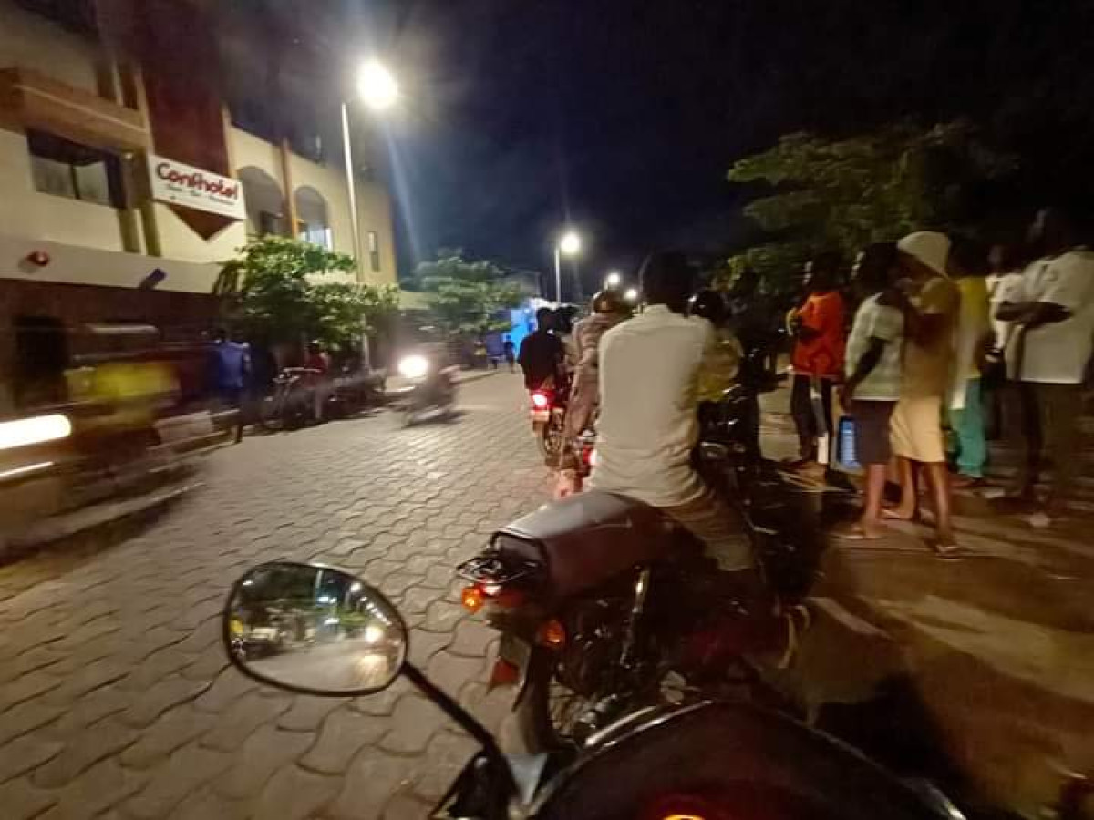 ABOMEY-CALAVI : Un homme trouve la mort dans une chambre d’hôtel